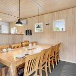 Holiday home Hybenvaenget I