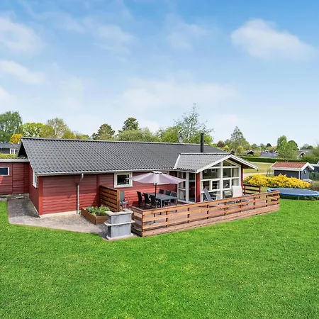 Holiday home Hybenvaenget I Hejls